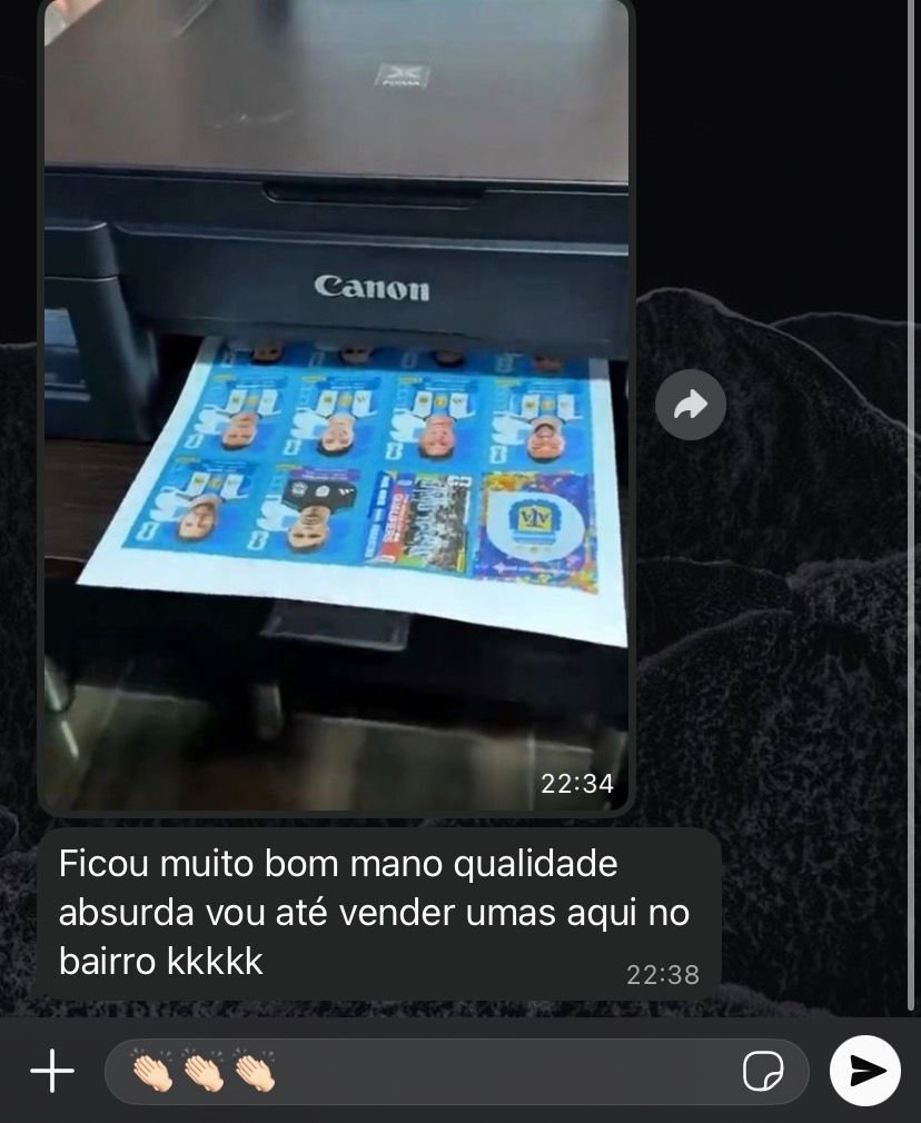 Figurinhas saindo da impressora com qualidade absurda