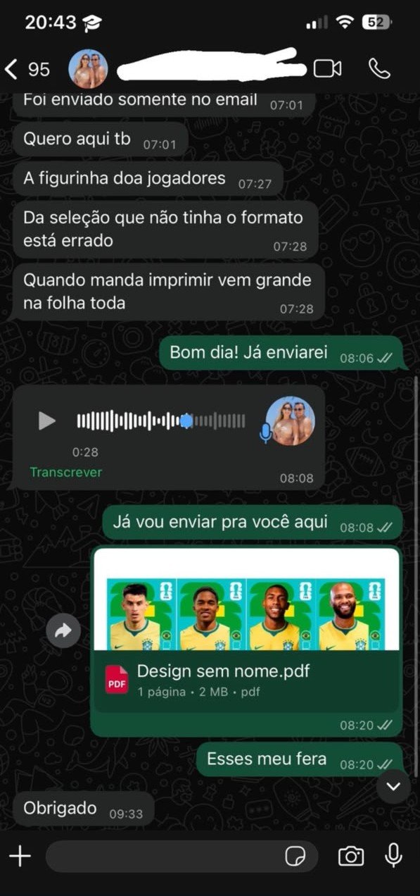 Cliente recebendo as figurinhas dos jogadores da seleção pelo WhatsApp